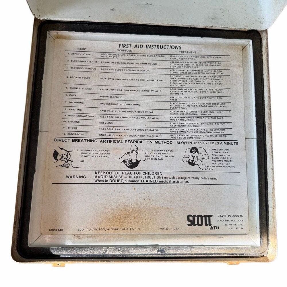 VTG Scott Products Metal First Aid Kit Box Wall Mount Industrial Safety Decor - Picture 10 of 11